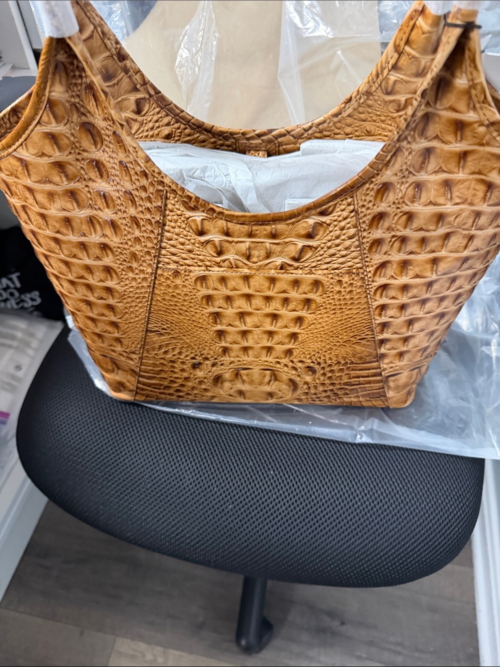 Cinnamon Brahmin Croc-Embossed Tote Bag - Stylish Everyday Carry - Picture 4 of 7